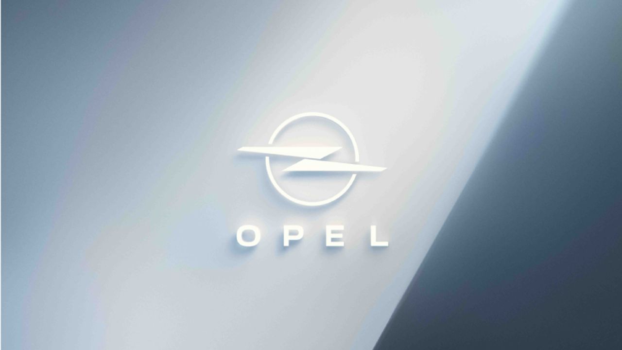 Opel şimşeği elektriklendi