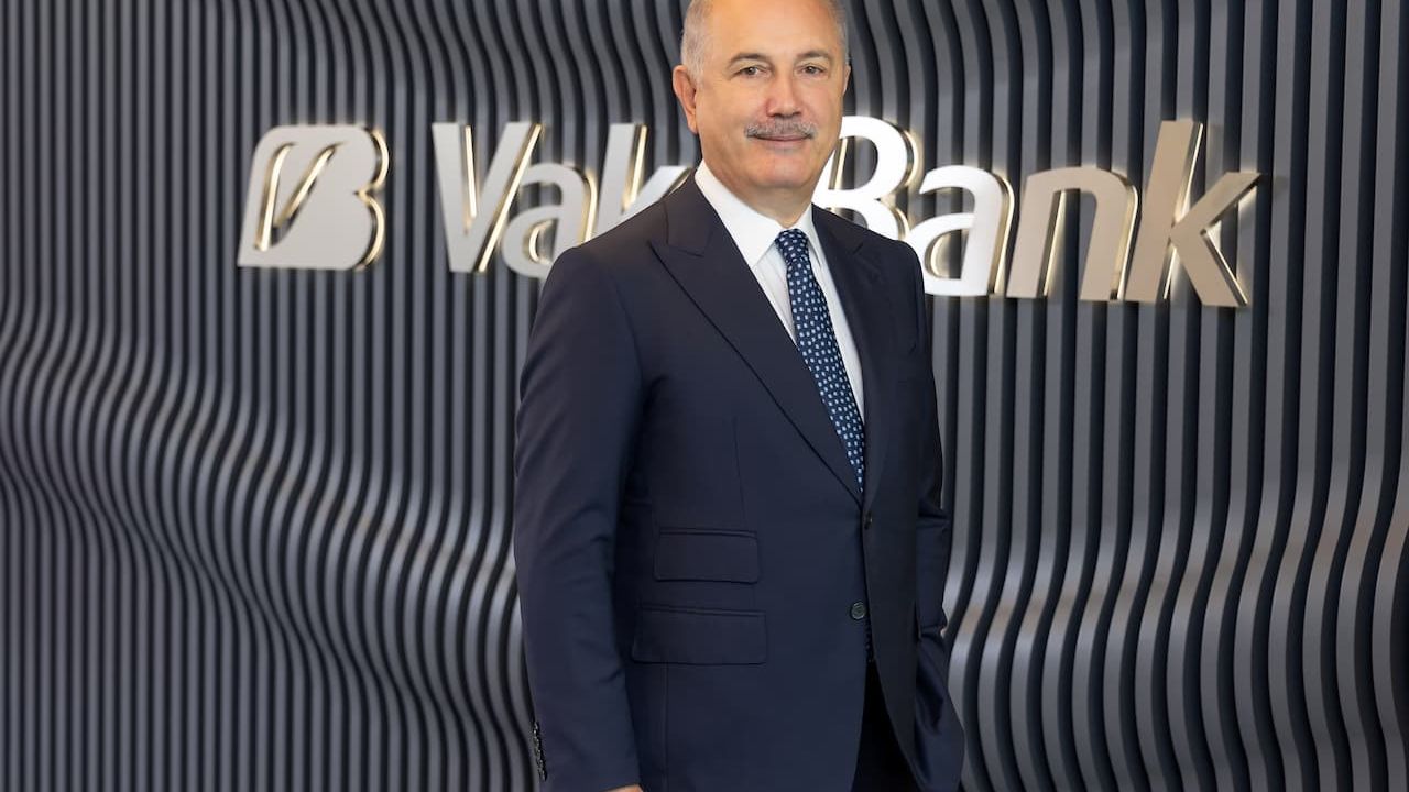 Vakıfbank lojistik sektörüne karbon emisyonunu azaltacak kredi paketi sundu Vakıfbank lojistik sektörüne karbon emisyonunu azaltacak kredi paketi sundu