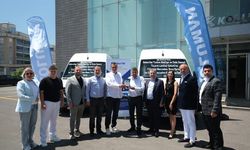 Mercedes-Benz’den Akkurtlar Turizm’e 123 Adet Sprinter ve 5 adet Vito teslimatı