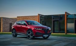 Alfa Romeo yenilenen C-SUV modeli Tonale’yi Türkiye’de satışa sundu
