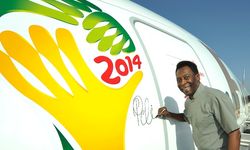 Emirates, Pelé imzalı Boeing 777 uçaklarını filosuna kattı