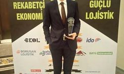 Gök-Bora'dan Sefa Ezgin, Yılın Lojistik Profesyoneli Ödülü aldı