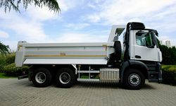 Mercedes-Benz Arocs 2532 K 6x2 hizmete hazır