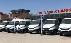 IVECO, Mevlana Lojistik'e, 6 adet Daily kamyon teslim etti
