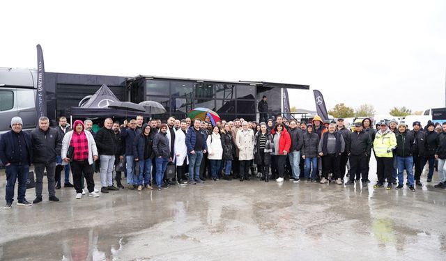 Mercedes-Benz Türk Sağlık Bakım Tırı Kapıkule Sınır Kapısı’na Ulaştı!