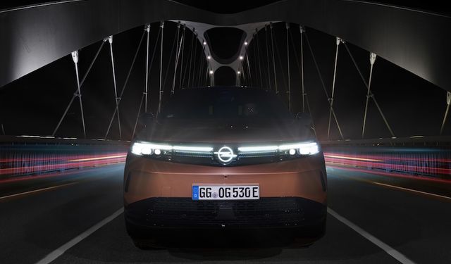 Opel Grandland Farlarıyla 2025 DVN Ödülü'nü Aldı