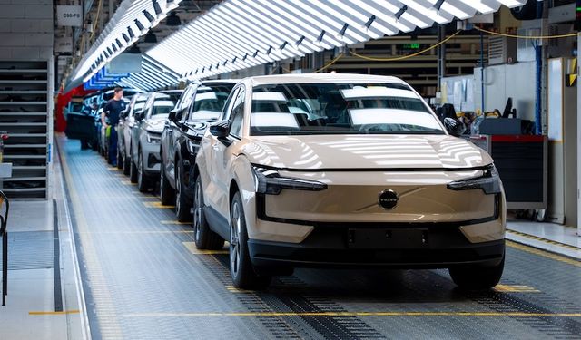 Volvo Cars, Tamamen Elektrikli EX30 Üretimine Avrupa’da Başladı