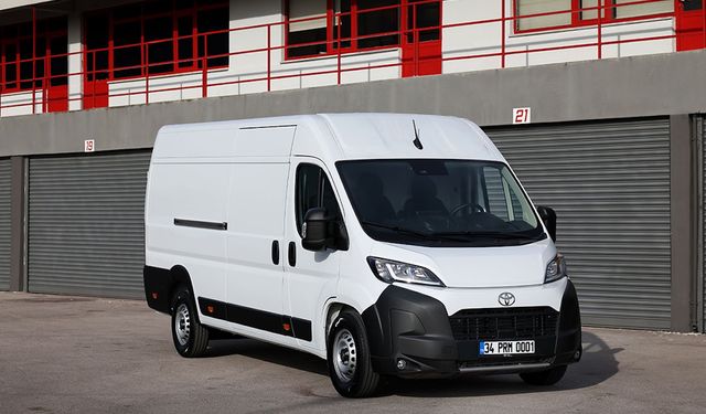 Toyota, Yeni PROACE MAX ile Ticari Araç Müşterilerine Maksimumu Sunuyor