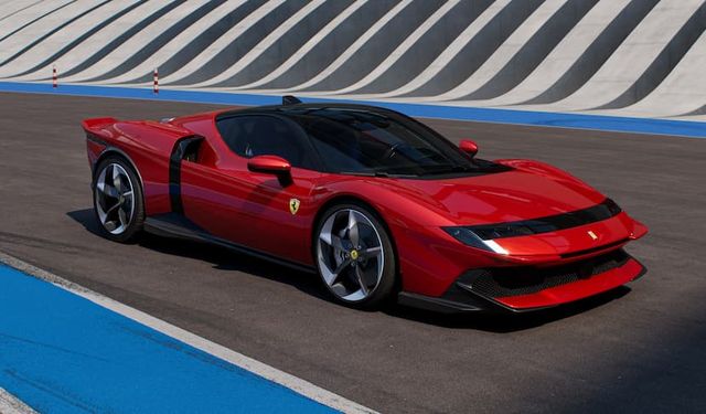 Ferrari’nin yeni plug-in hibriti 849 testarossa tanıtıldı