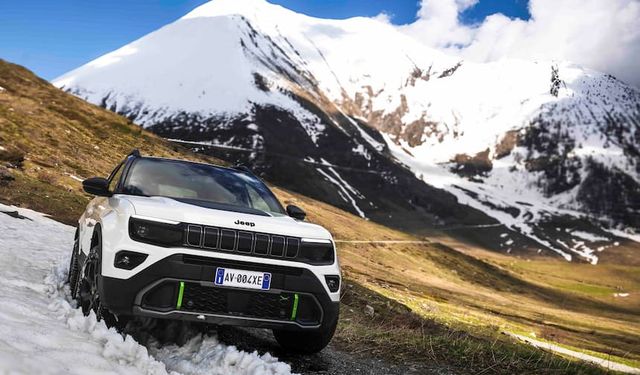 Yeni Jeep Avenger 4xe Türkiye’de!