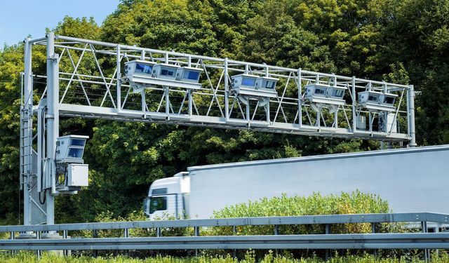 DKV Box Europe ile otomatik geçiş kolaylığı  şimdi Çekya’da