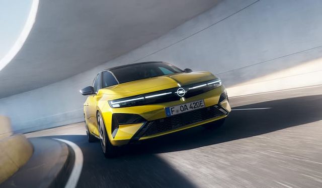 Opel Astra yenilendi, C hatchback sınıfında standartları yükseltiyor