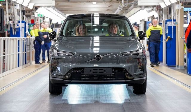 Volvo Cars, oyunun kurallarını değiştiren tamamen elektrikli yeni EX60’ın üretimine başladı