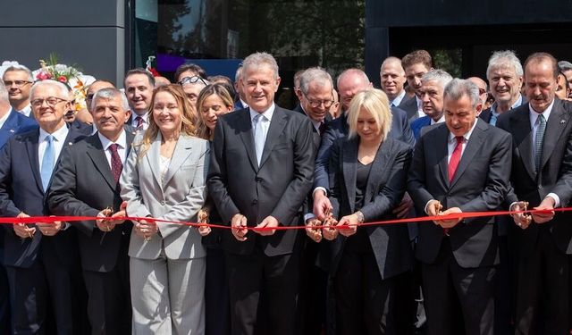 Citroën, Peugeot ve Opel’in İzmir’deki yeni adresi Novamer Otomotiv kapılarını açtı