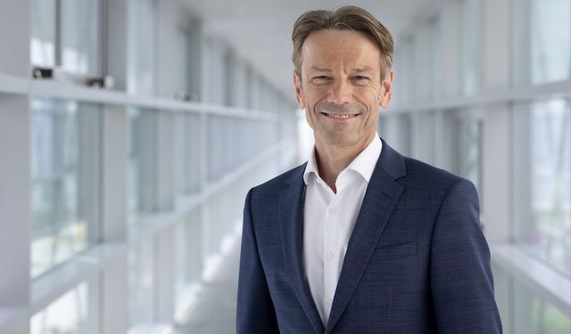 Opel’in yeni CEO’su Uwe Hochgeschurtz oldu