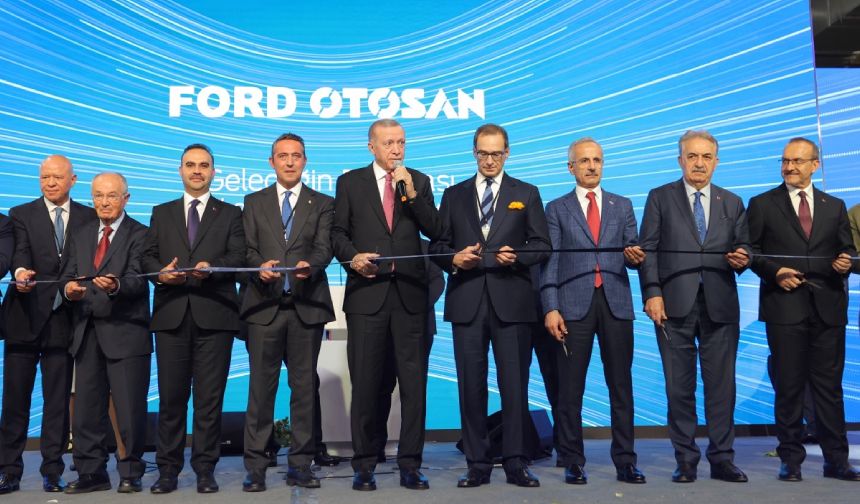 Ford Otosan'ın 'geleceğin fabrikası' törenle açıldı
