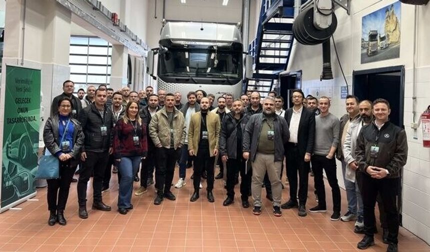 Mercedes-Benz Bayileri, Yeni Actros L’nin Yenilikçi Özelliklerini Eğitimlerle Keşfediyor