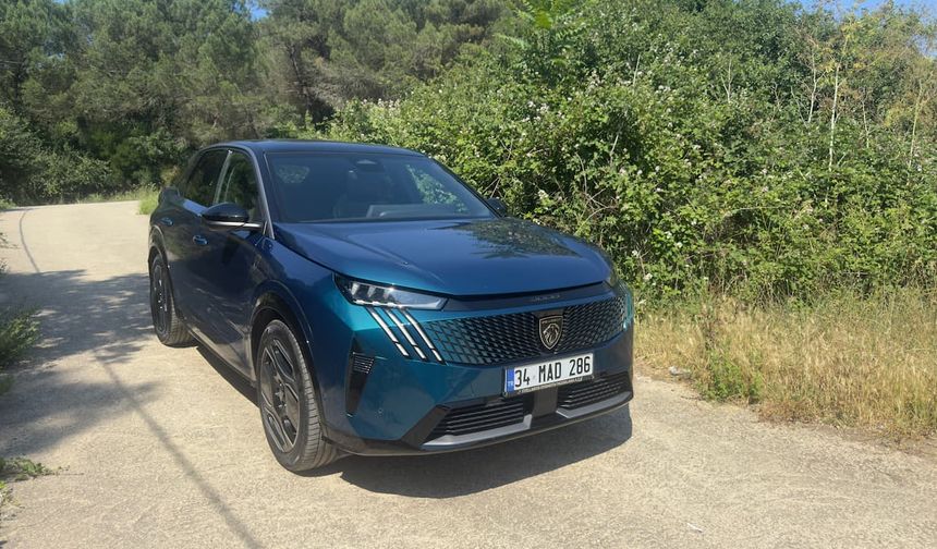 Türkiye'de Elektrikli Dönüşümün Yeni Yüzü: PEUGEOT E-3008 GT İncelemesi