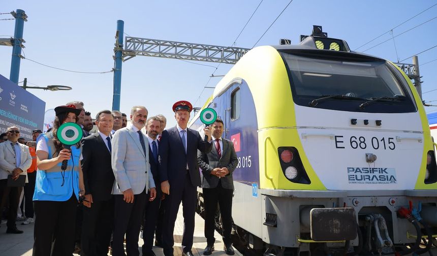 Çin’den Avrupa’ya uzanan Orta Koridor’da düzenli demiryolu taşımacılığı başladı
