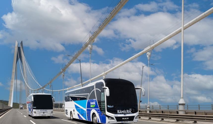 Kâmil Koç Dünya Şoförler Günü’nü Ankara’da kaptanlarıyla kutladı