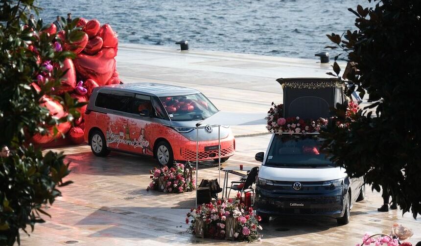 Sevgililer Günü’nde ID. Buzz, Amarok ve California Galataport’ta sergilendi