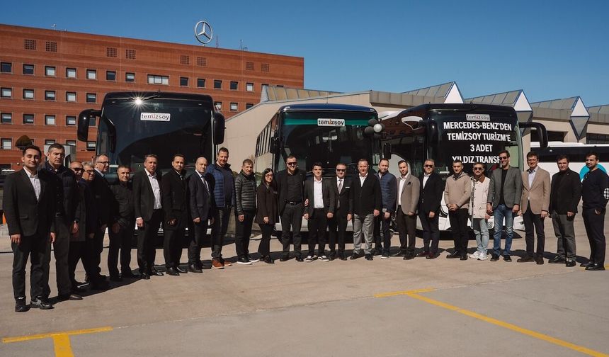 Mercedes-Benz Türk, Temizsoy Turizm’e 3 adet Mercedes-Benz Tourismo teslim etti
