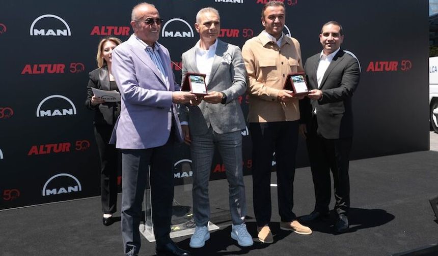 Personel taşımacılığının lideri ALTUR, MAN ve NEOPLAN ile filosunu güçlendirdi