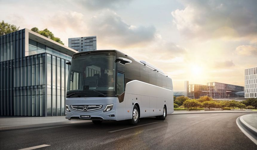 40 bininci Mercedes-Benz Tourismo üretim bantlarından indi