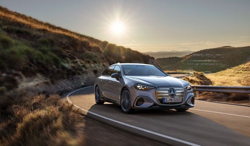 Mercedes-Benz, tarihinin en kapsamlı model hamlesini sürdürüyor