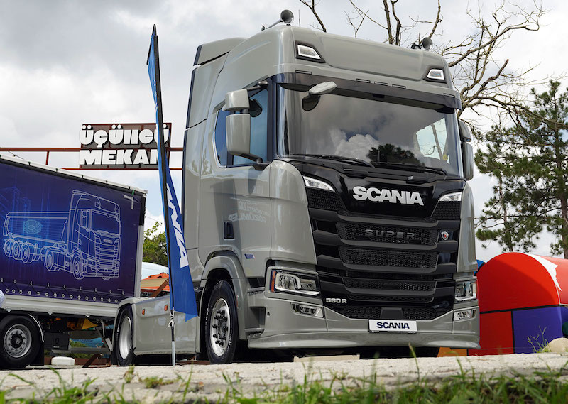 Scania Super 560R