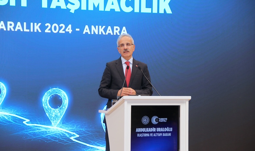 Bakan Abdulkadir Uraloğlu