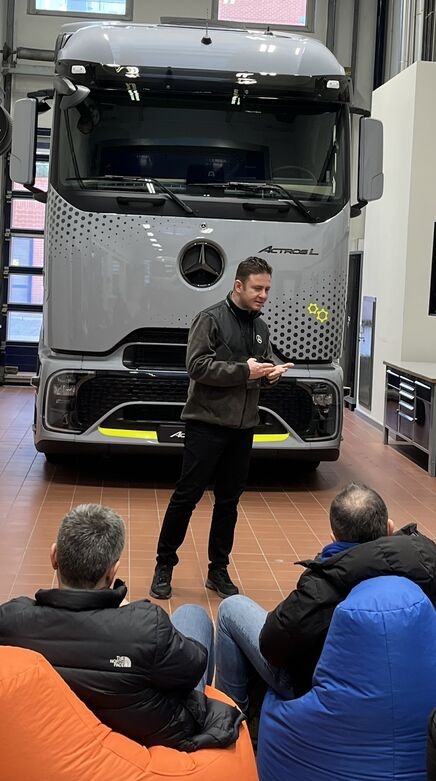 Mercedes Benz Turk Bayileri Yeni Actros L Egitimi 2 Optimized 100