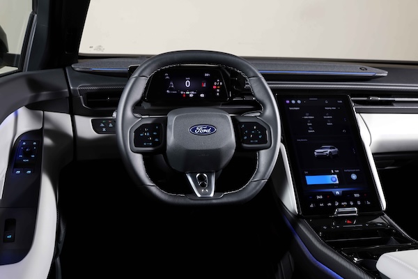1747137906 Capri 2