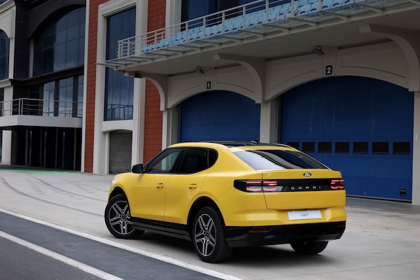 1747137918 Capri 5