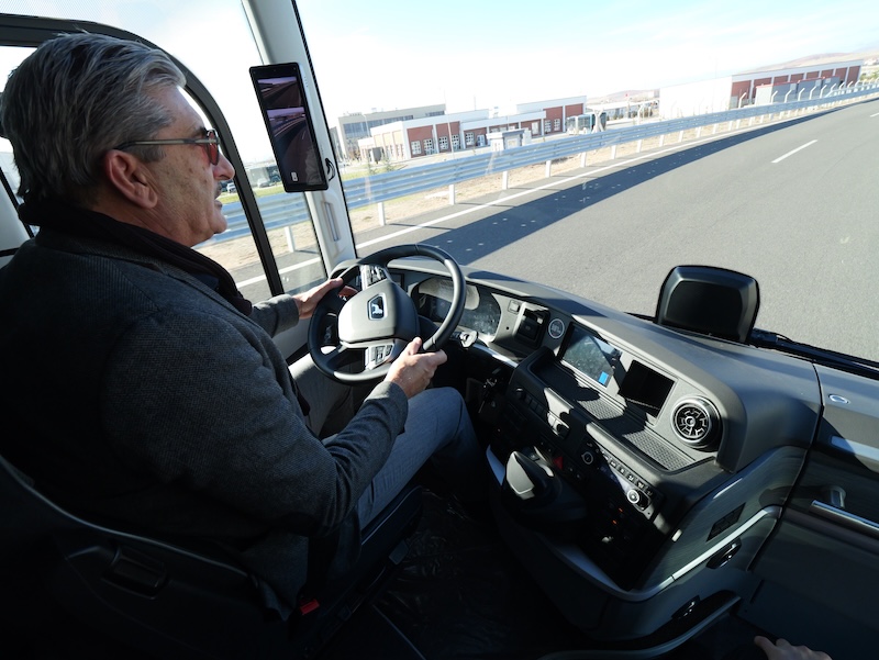 1747205244 E Eot Man Ecoach Sneak Preview 06