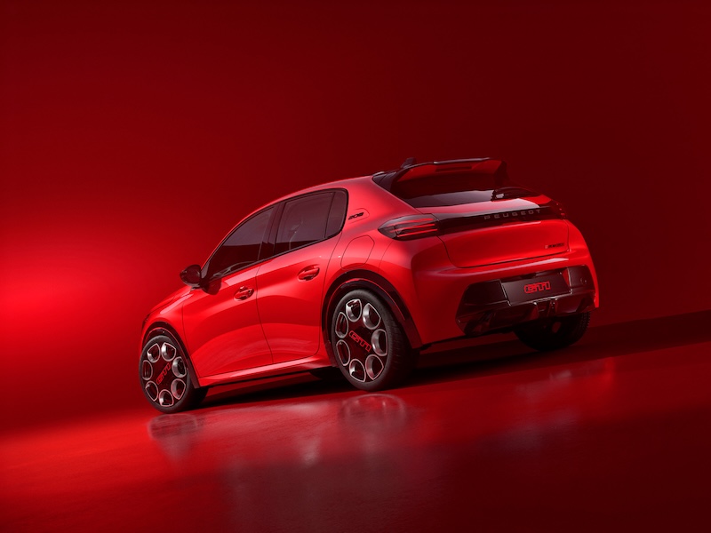 Yeni̇ Peugeot E 208 Gti 2