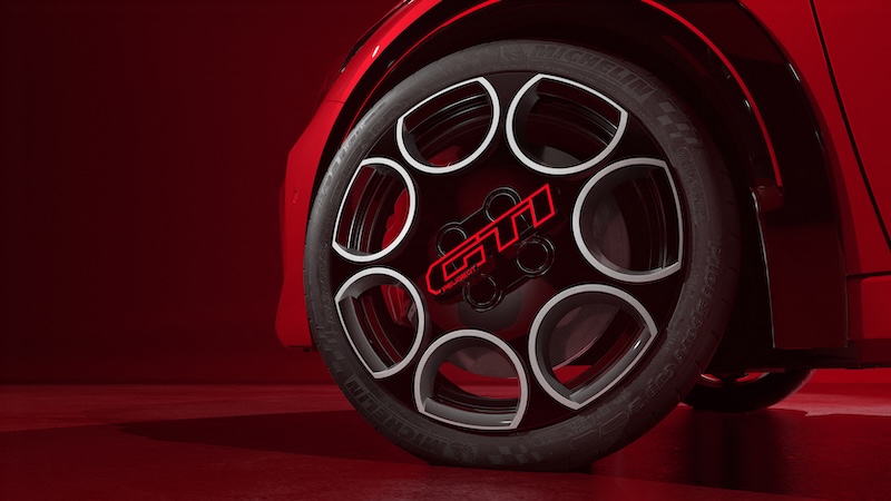Yeni̇ Peugeot E 208 Gti 5