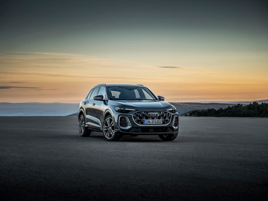 1754388536 A U D I Q5 S U V 4