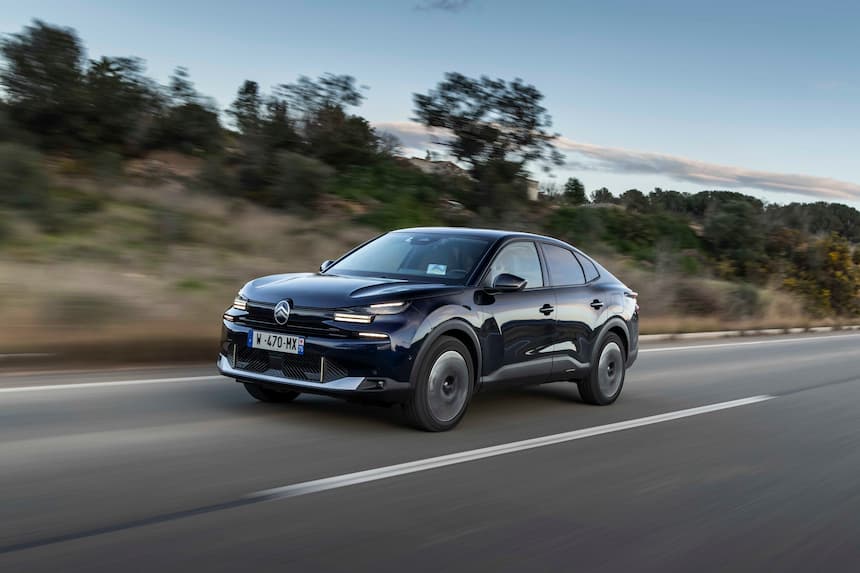 Yeni Citroen Ê C4 X