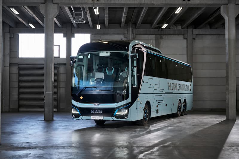 P Bus Eot Lions Coach E2 (1)