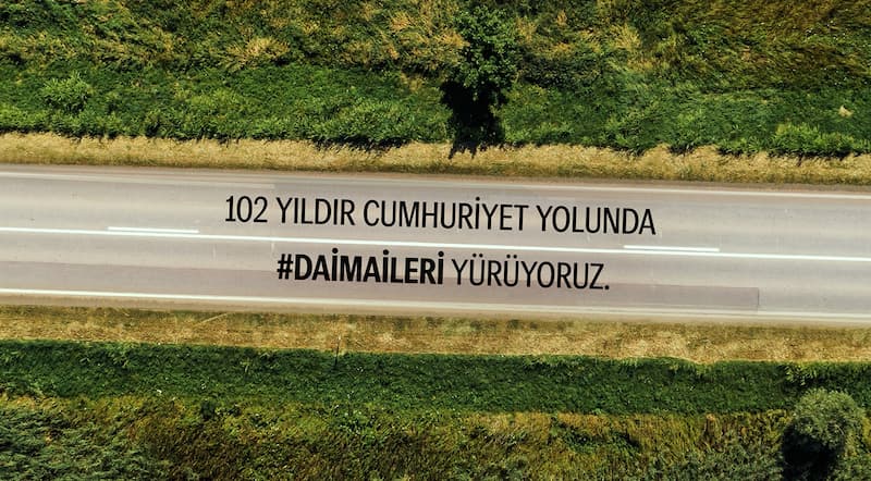 Mercedes Benz Türk, Cumhuriyetin 102. Yılını “Cumhuriyet Yolunda” Filmiyle Kutluyor 2
