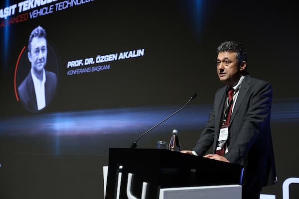 Prof. Dr. Özgen Akalın