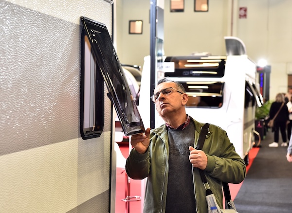 1768050335 Karvanist2026 1 12