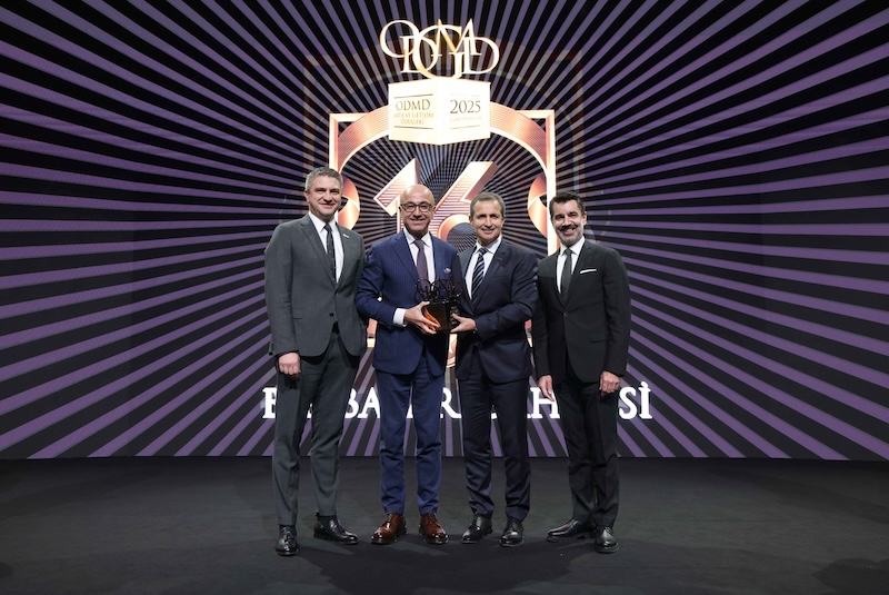 Yilin En Hizli Buyuyen Otomobil Markasi Odulu-1