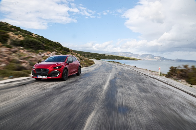 1770633923 Yeni Renault Clio 15