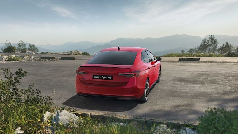 Skoda Superb Sportline (4)