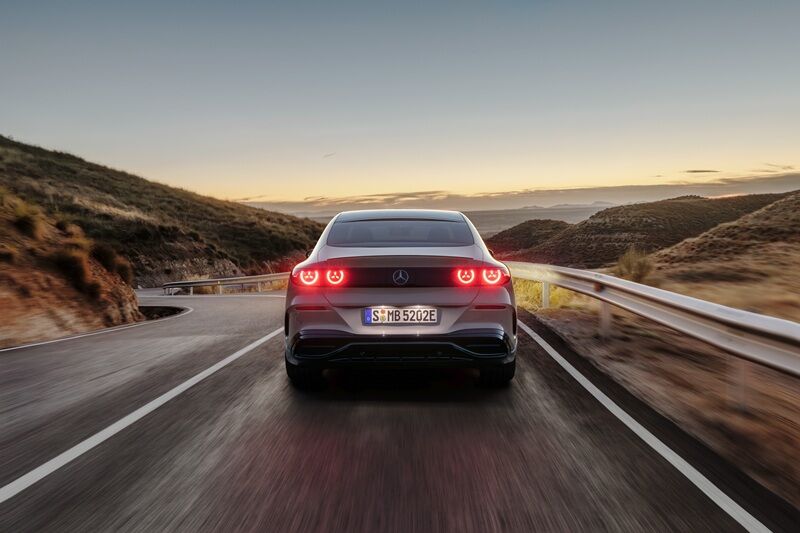 Yeni Elektrikli C Class 4