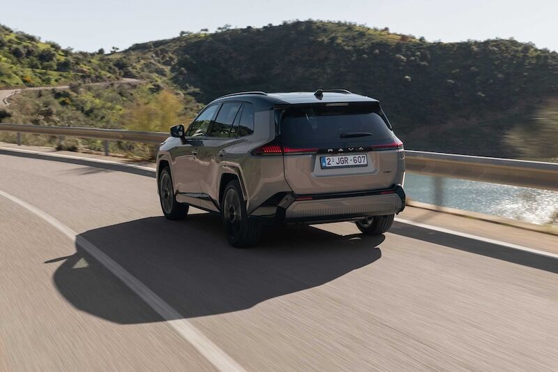 Yeni Toyota Rav4 (4)-1