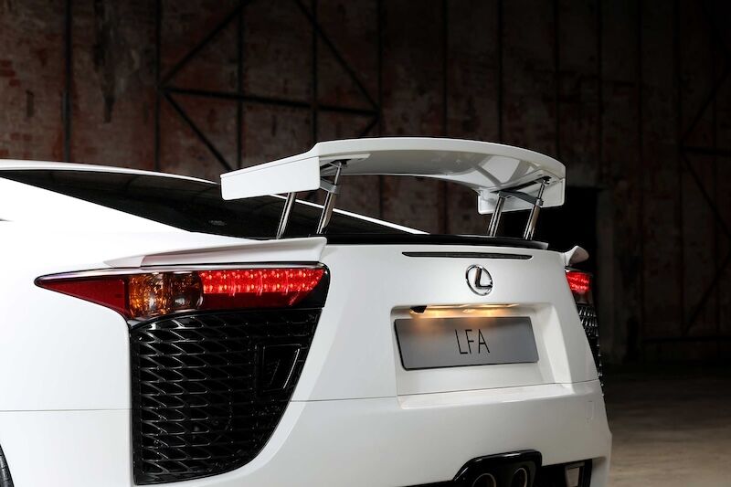 Efsane Lexus Lfa (3)