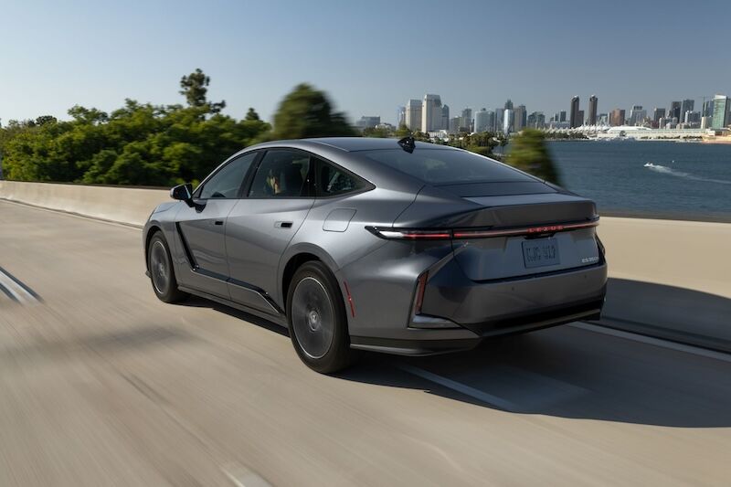 Lexus Es 350H (5)